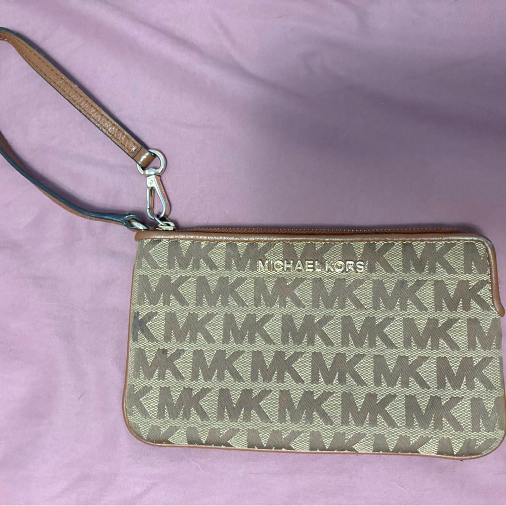 BRAND NEW Micheal Kors Wallet